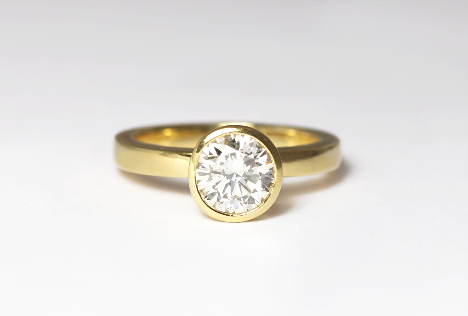 18ct Fairtrade gold with diamond by Zoe Pook Jewellery