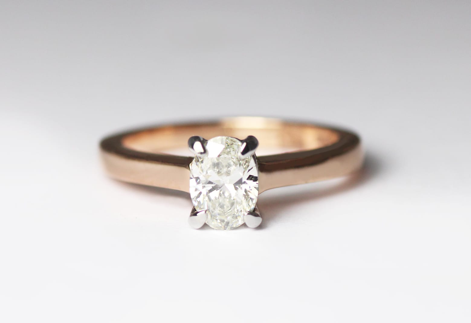 18ct Fairtrade gold with oval diamond