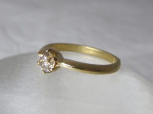 Zoe Pook Jewellery Fairtrade yellow gold and diamond in bespoke design
