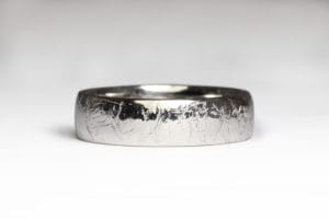 18ct white gold band