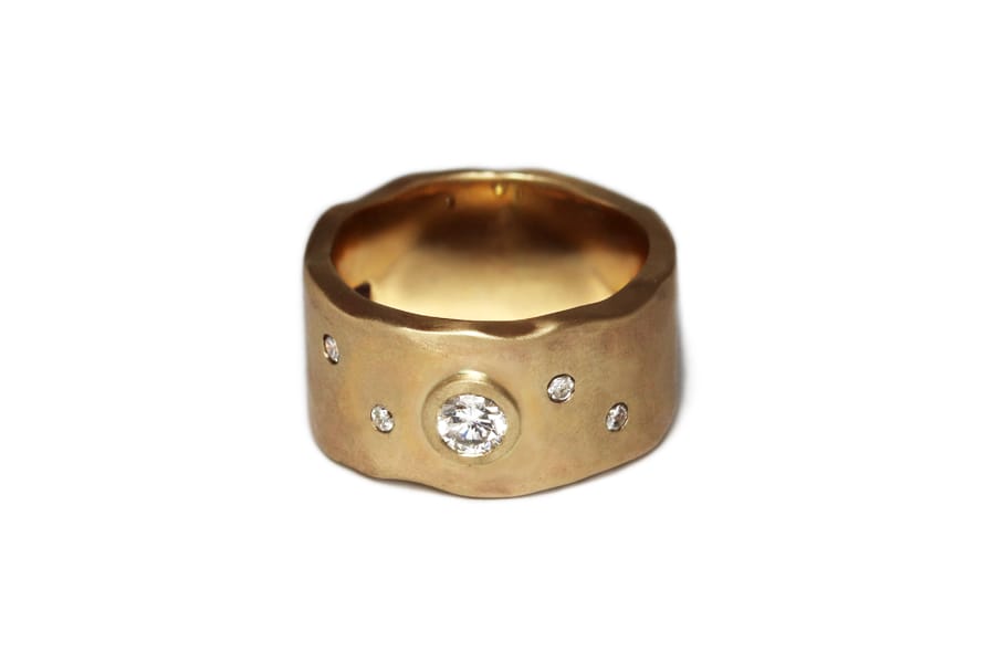 18ct Fairtrade Gold, diamonds and brushed finish