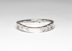 Bangle with aquamarine, tourmaline, diamonds, hand engraving