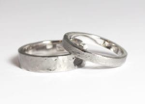 18ct Fairtrade white gold with hammered finish