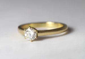 18ct Fairtrade gold with diamond