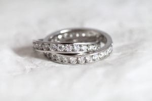 18ct gold with peach sapphire