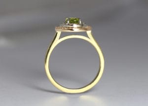 18ct gold with peach sapphire