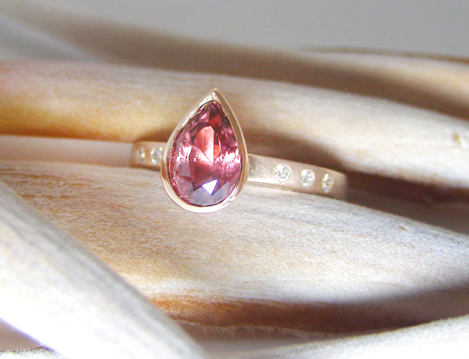 Pink sapphire, diamonds Fairtrade gold