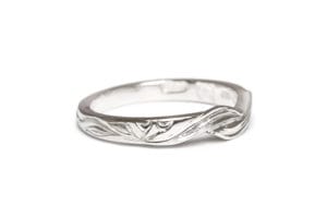 18ct white gold hand engraved