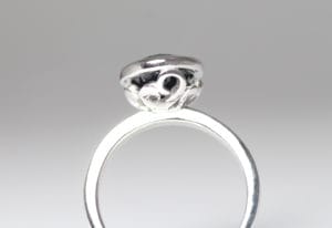 18ct Fairtrade gold with sapphire by Zoe Pook Jewellery