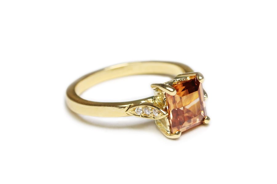 18ct Fairtrade yellow gold with zircon and diamonds