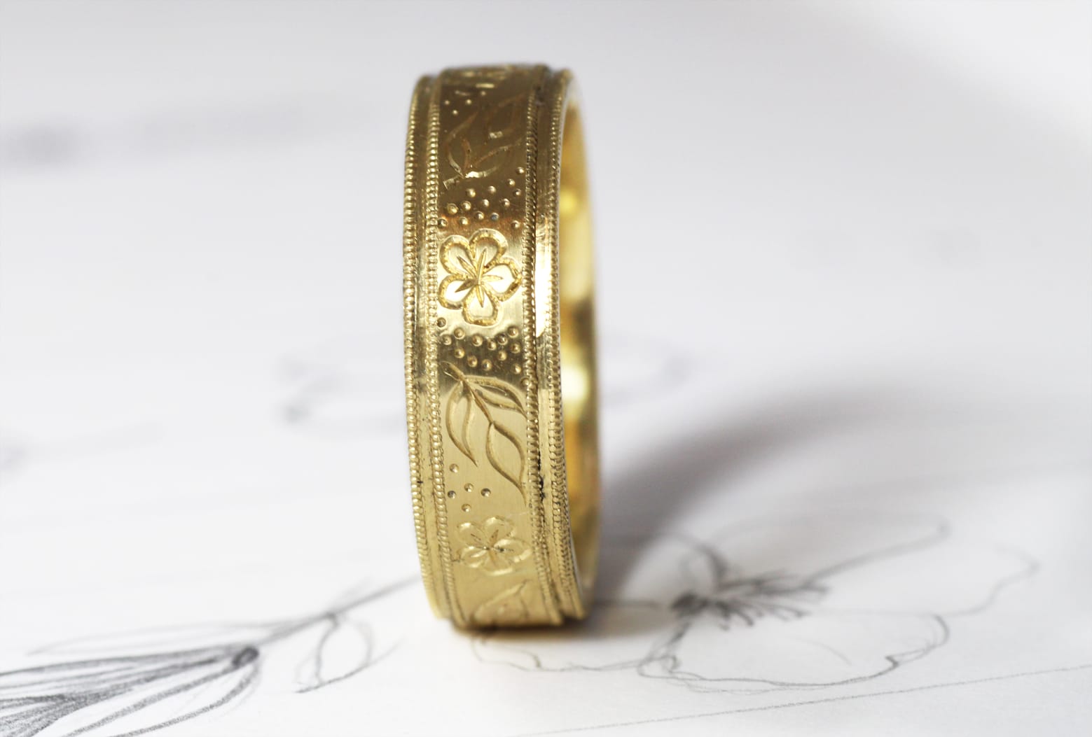 18ct Fairtrade gold with hand engraving