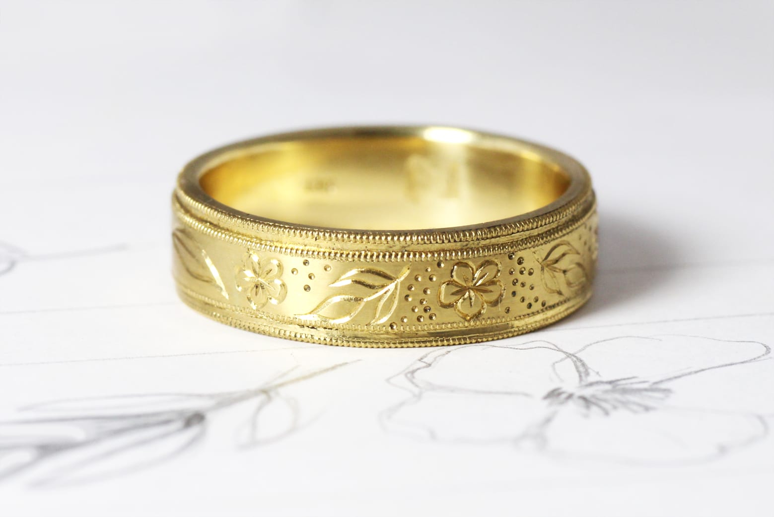 18ct Fairtrade gold with hand engraving