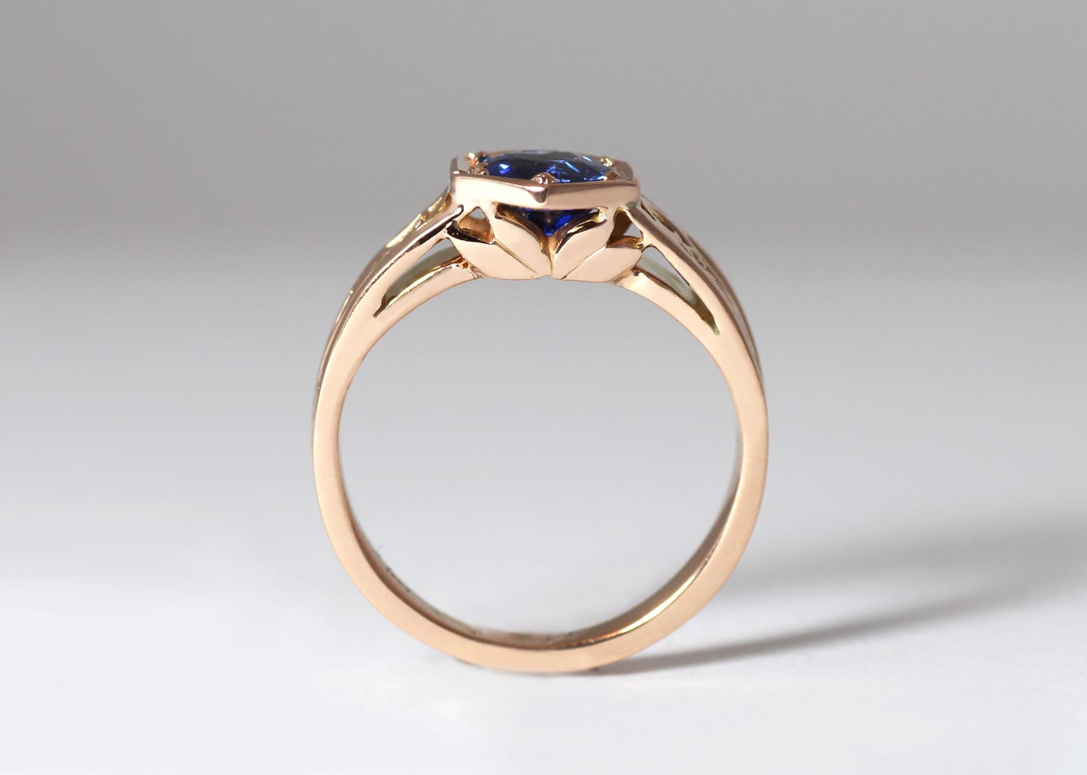 18ct Fairtrade gold with blue sapphire by Zoe Pook Jewellery