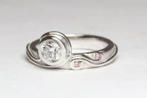 18ct gold with white and pink diamonds