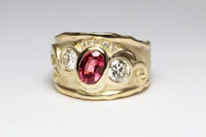 Spinel with diamonds recycled gold