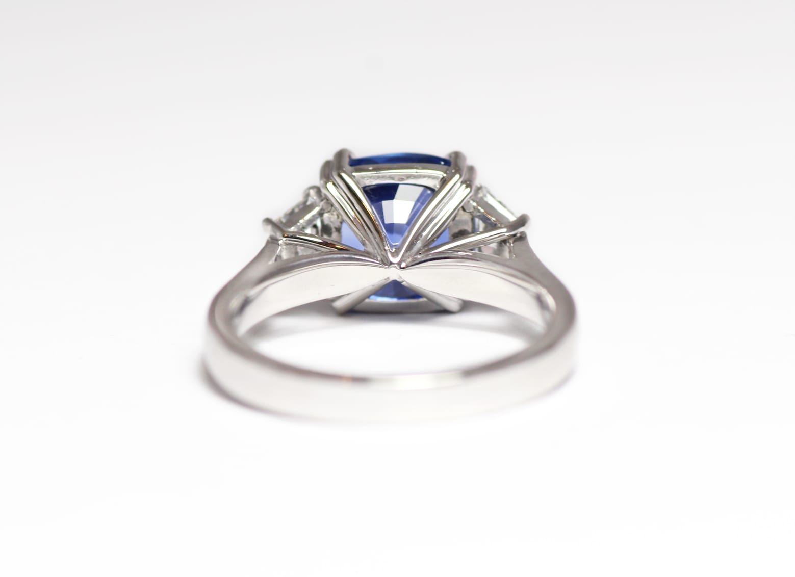 18ct Fairtrade white gold with ceylon sapphire and diamonds by Zoe Pook Jewellery