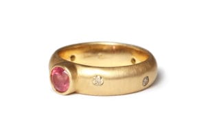 Tanzanian ruby in rose gold