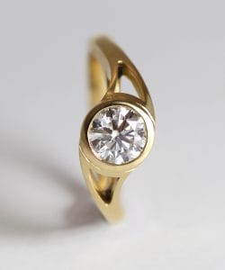 Zoe Pook Jewellery Fairtrade gold bespoke ring with diamond