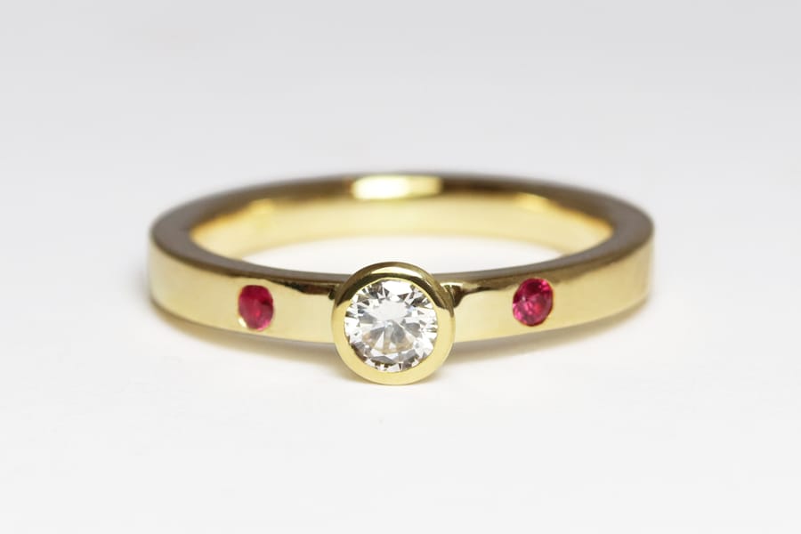 18ct gold with diamond and rubies