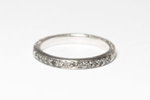 18ct gold with salt and pepper diamonds