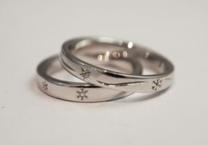 "Snowflake" wedding rings