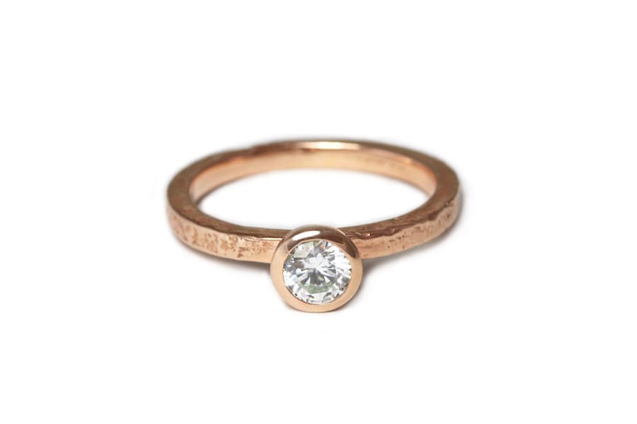 Rose gold with diamond reticulated band