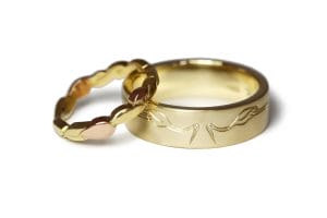 rose yellow gold engraved