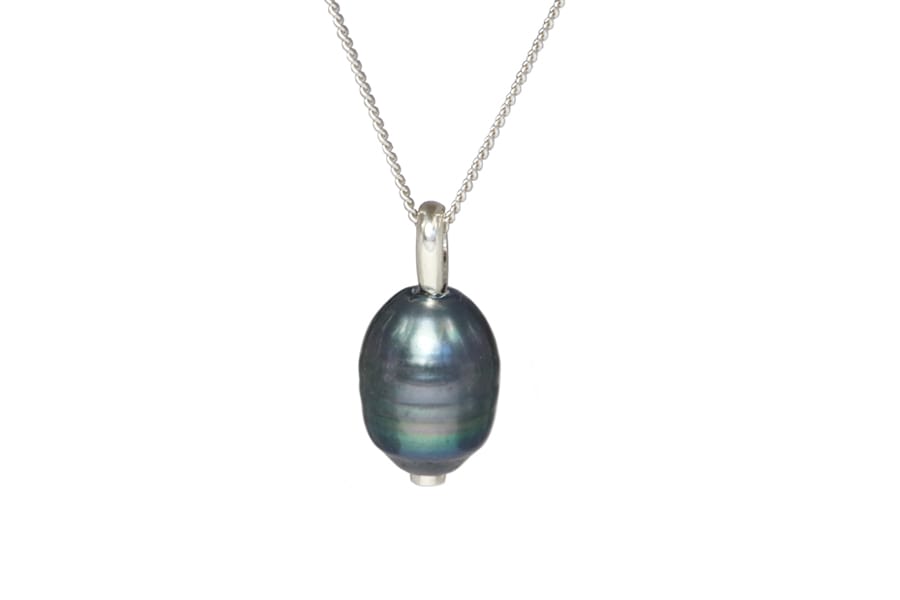 Baroque peacock pearl pendant