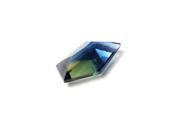 geo cut parti sapphire