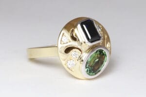 Vintage gems in yellow gold