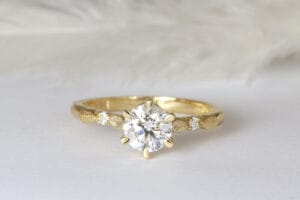 lab grown diamond in yellow gold