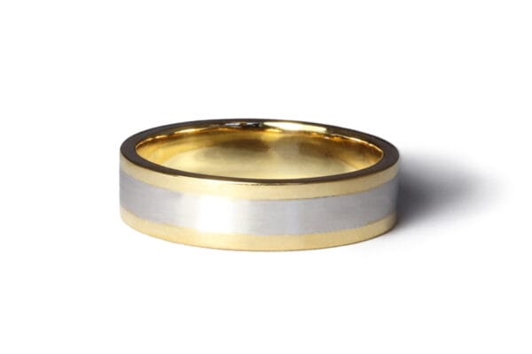 yellow and white 9ct gold ring