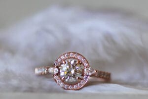 Diamond with halo in rose gold