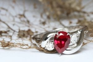 lab ruby white gold