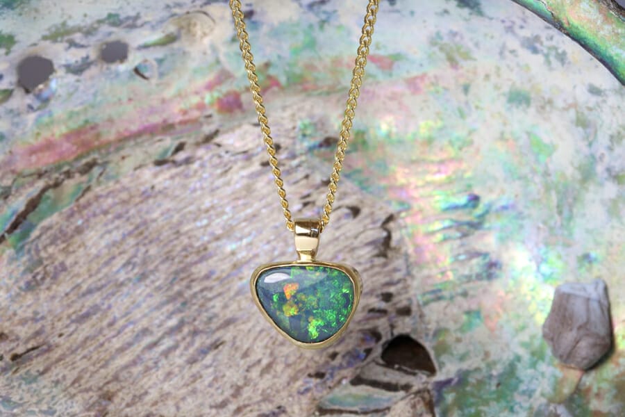 Opal in yellow gold