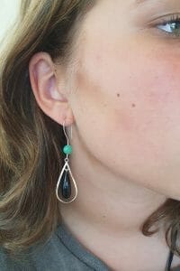 Onyx and chrysoprase silver earrings model