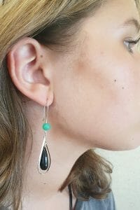 Onyx and chrysoprase silver earrings model