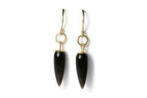 Yellow gold onyx earrings