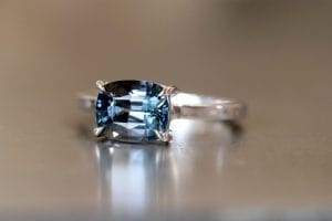 9ct white gold and 2ct grey spinel.